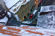 Shazování sněhu ve městě Praha 1 - magistrát